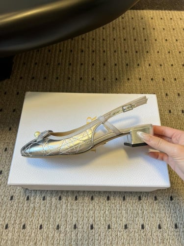 حذاء ديور هاي كوالتي