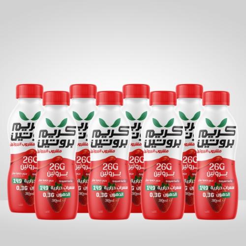 مشروب بروتين شيك من كريم بروتين نكهة الفراولة كرتو...