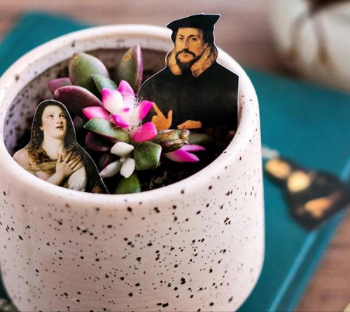 ستكرات لفنانين مشهورين - 45 حبه (حجم صغير)