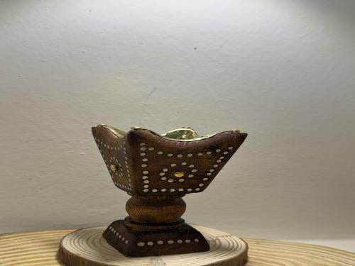 Small incense holder, about 8 cm in size, special type, handmade.