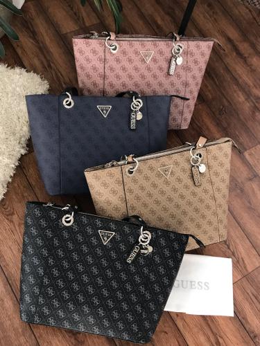 شنطة GUESS متعددة الالوان