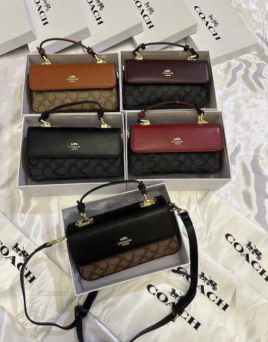 حقيبة كوتش خمس الوان