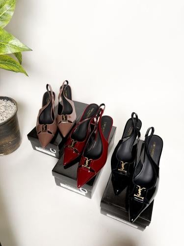 حذاء كعب نسائي من سان لوران