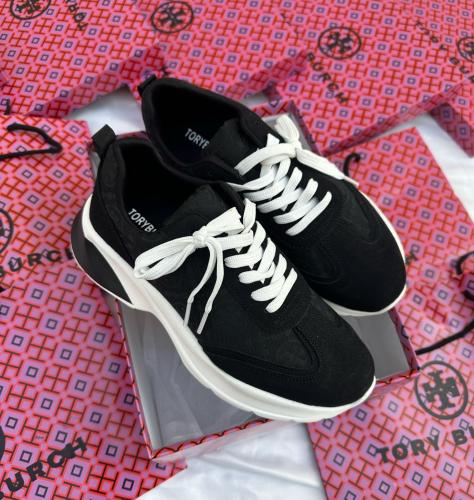 شوز توري بورش متعدده الالوان