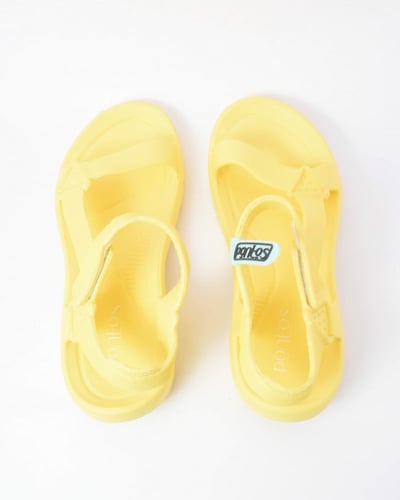 شبشب شباط اصفر