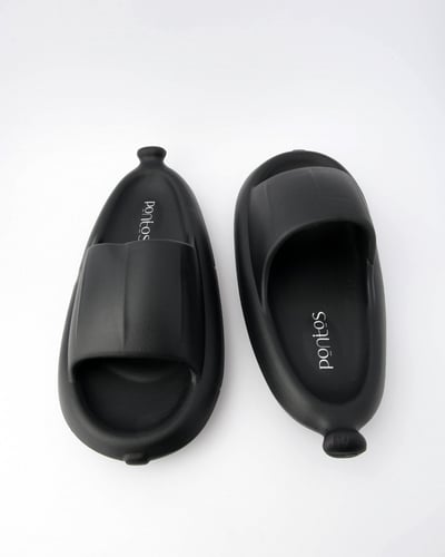 شبشب بنانا الاسود