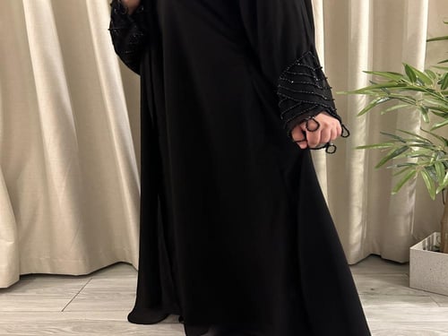 عباية رغد )شيفون بأكمام مزينه بالشك متوفر خيارات