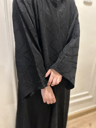 عباية نجلاء ) انيقة بلمعة ناعمه