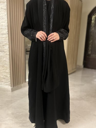 عباية منال بتدخيلات فخمه