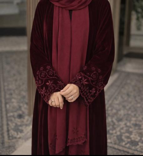 عباية ديم مخمل مطرز برغندي