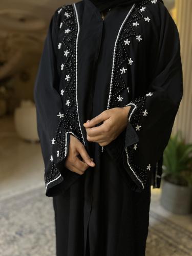 عباية ليالي