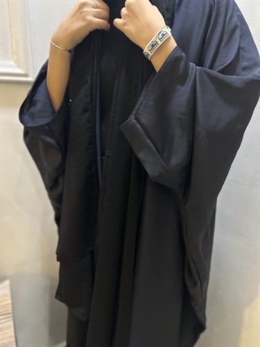 عباية قصة الفراشة لون أسود