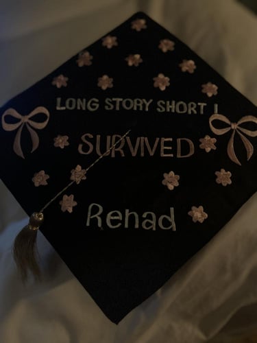 قبعة تخرج تصميم حسب الطلب