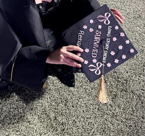 قبعة تخرج تصميم حسب الطلب