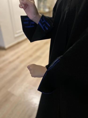 عباية الهلال بشعار مخفي