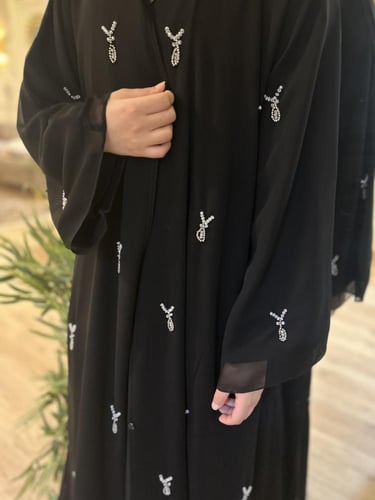 عباية لولوه ) شيفون بتوزيعات انيقة من الشك