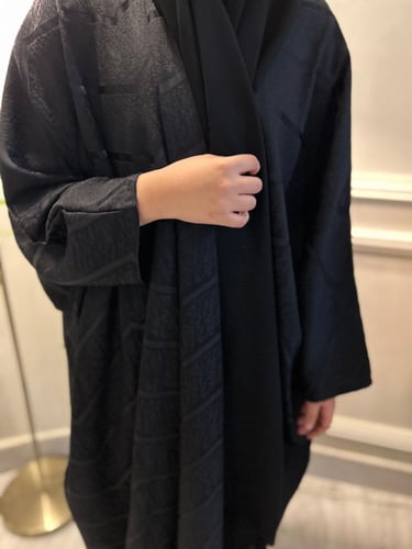 عباية نص بشت