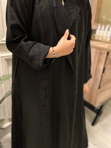 عباية كلوش بتدخيلات