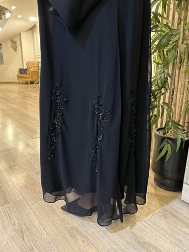 عباية آيه )شيفون راقي شك من الاسفل