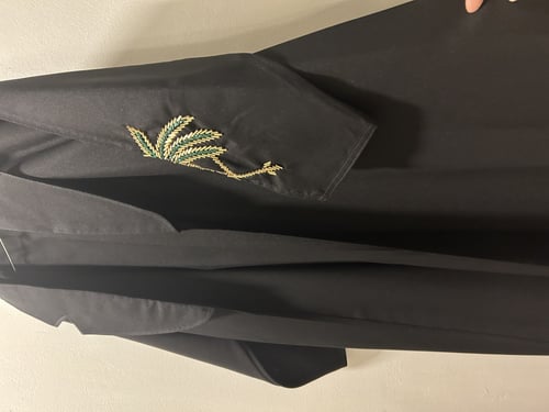 عباية وطنية متوفره بعدة خيارات