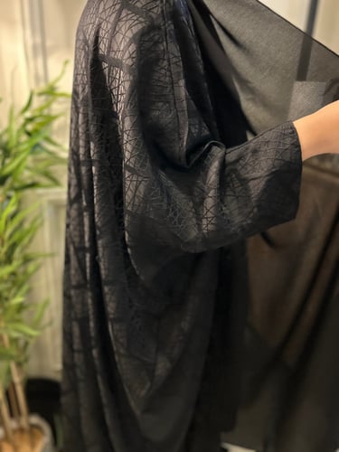 عباية نص بشت