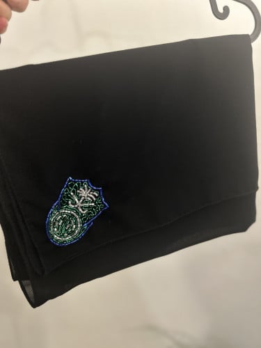 طرحة شعار الأهلي شك