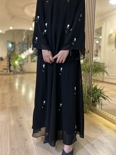 عباية نوال ) مزينه بتطريز خيوط مع شك خرز