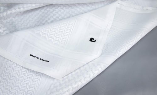 شماغ بييركاردان ابيض PCL-K-W 2025