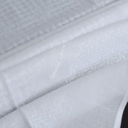 شماغ سبشل الابيض