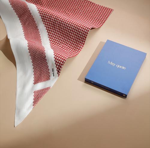 شماغ MAY QUEIN احمر