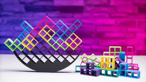 لعبة طاولة موازنة المكعبات، لأمسيات الألعاب العائل...