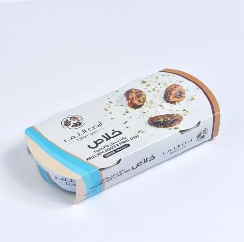 تمر اخلاص باللوز منزوع النوى