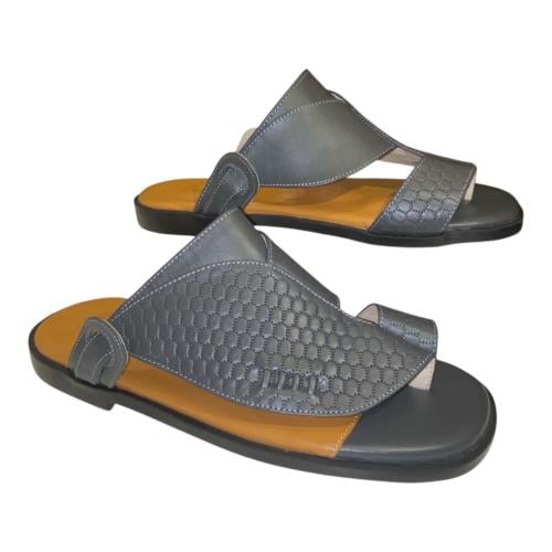 حذاء شرقي كلاس