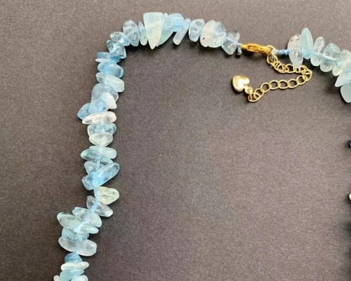 عقد شوكر من حجر اكوامارين خام ( Aquamarine )