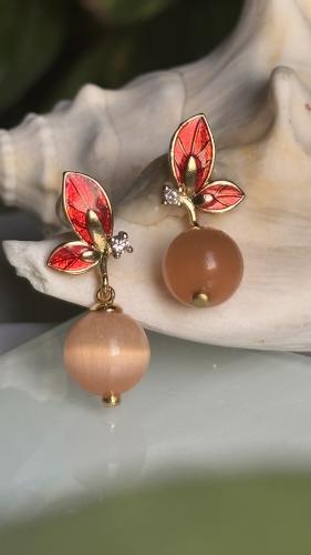 حلق حجر عين القط ( cat eyes )