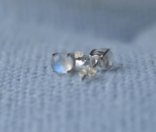 حلق حجر توباز فضة عيار 925