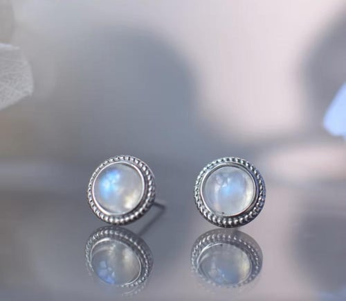 حلق حجر القمر فضة عيار 925