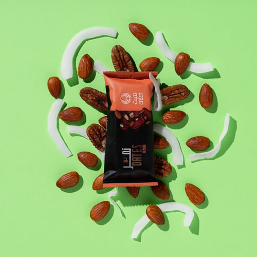 لوح تمر باللوز