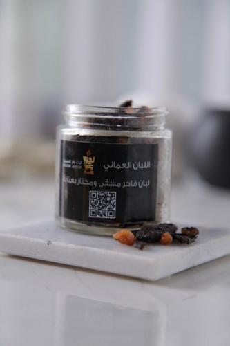 لبان العود.