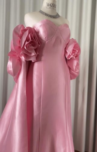 فلور- Pink flower