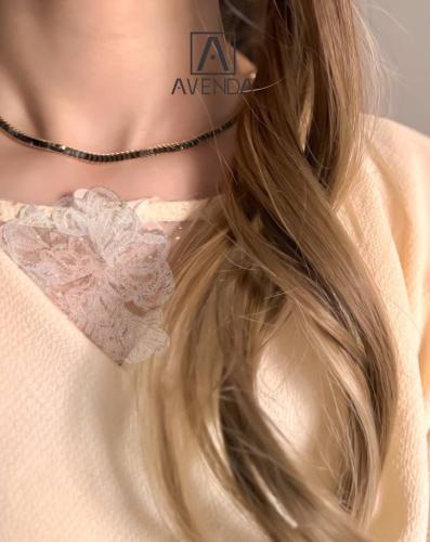 شوكر ذهبي واسود