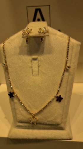 طقم شوكر مطلي ذهب