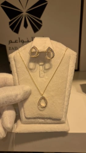 طقم زركون بتصميم الماس