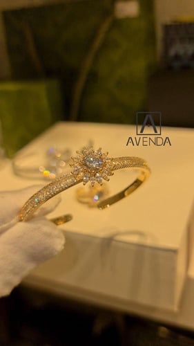 اسورة مع خاتم