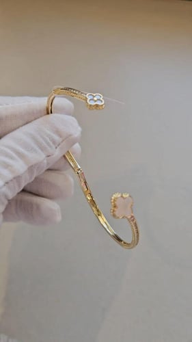 اسورة مطلية