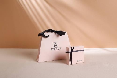 علبه مع كيس للاهداء