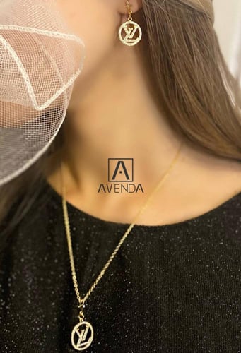 طقم ناعم مطلي ذهب