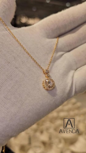 سلسال ناعم مطلي ذهب