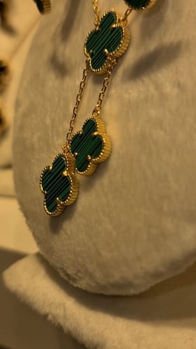 طقم الزهرة مطلي ذهب