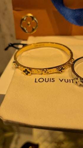 اسوره فاخره